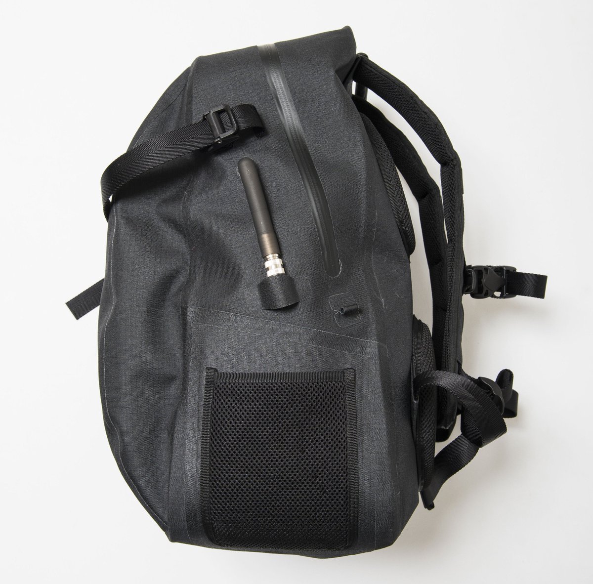 streetjack_kk's tweet photo. 【フォロー＆RTでバックパックをGET！】STREETJACK2月号は12月23日(金)発売！ このツイートをRT＆フォローしてくれた方の中から1名様に〈F/CE.〉の名作NO SEAM DAY PACKをプレゼント！締切は12月26日(月)まで。当選者にはDMでお知らせします。 https://t.co/XNO2AQEnBu