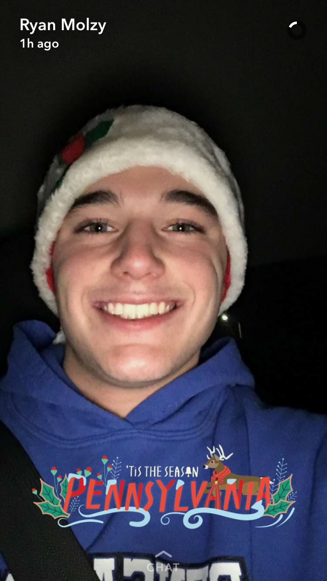 theincrEdelman's tweet image. when bae says "christmas movies and chill"