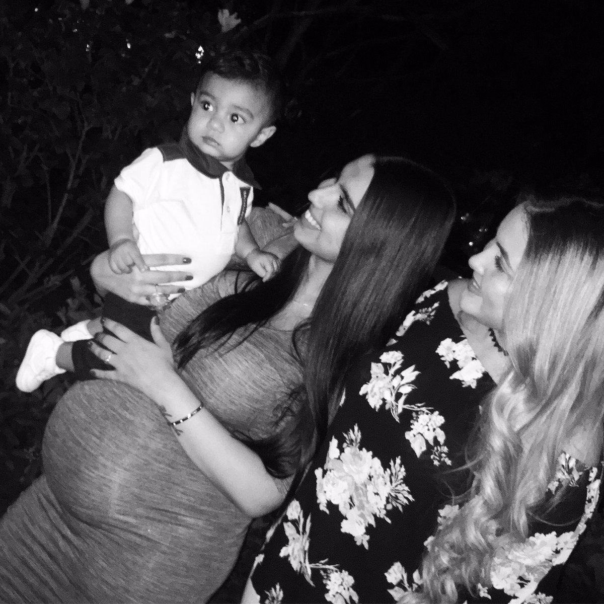 yanet_arteaga's tweet photo. Happy birthday to the beautiful soul that my son will call, aunty and my daughter, godmother. We love you beyond measure❤️ #family #19asf https://t.co/h0at12QgpW
