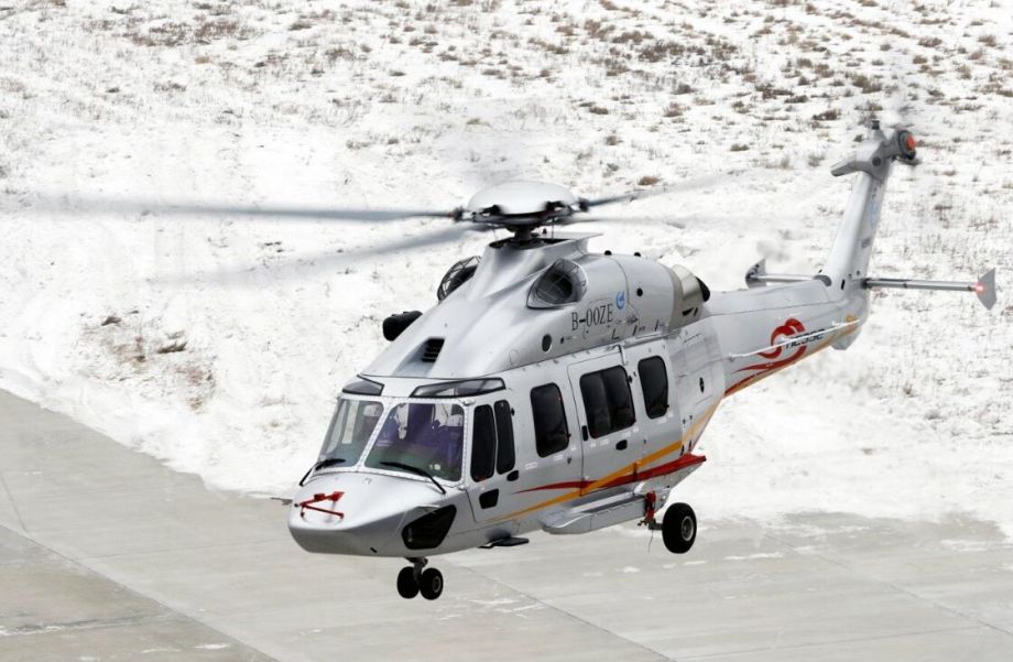 أول طائرة هليكوبتر صينية مدنية تقوم بأولى رحلاتها C0GXE5eWIAAoIMm