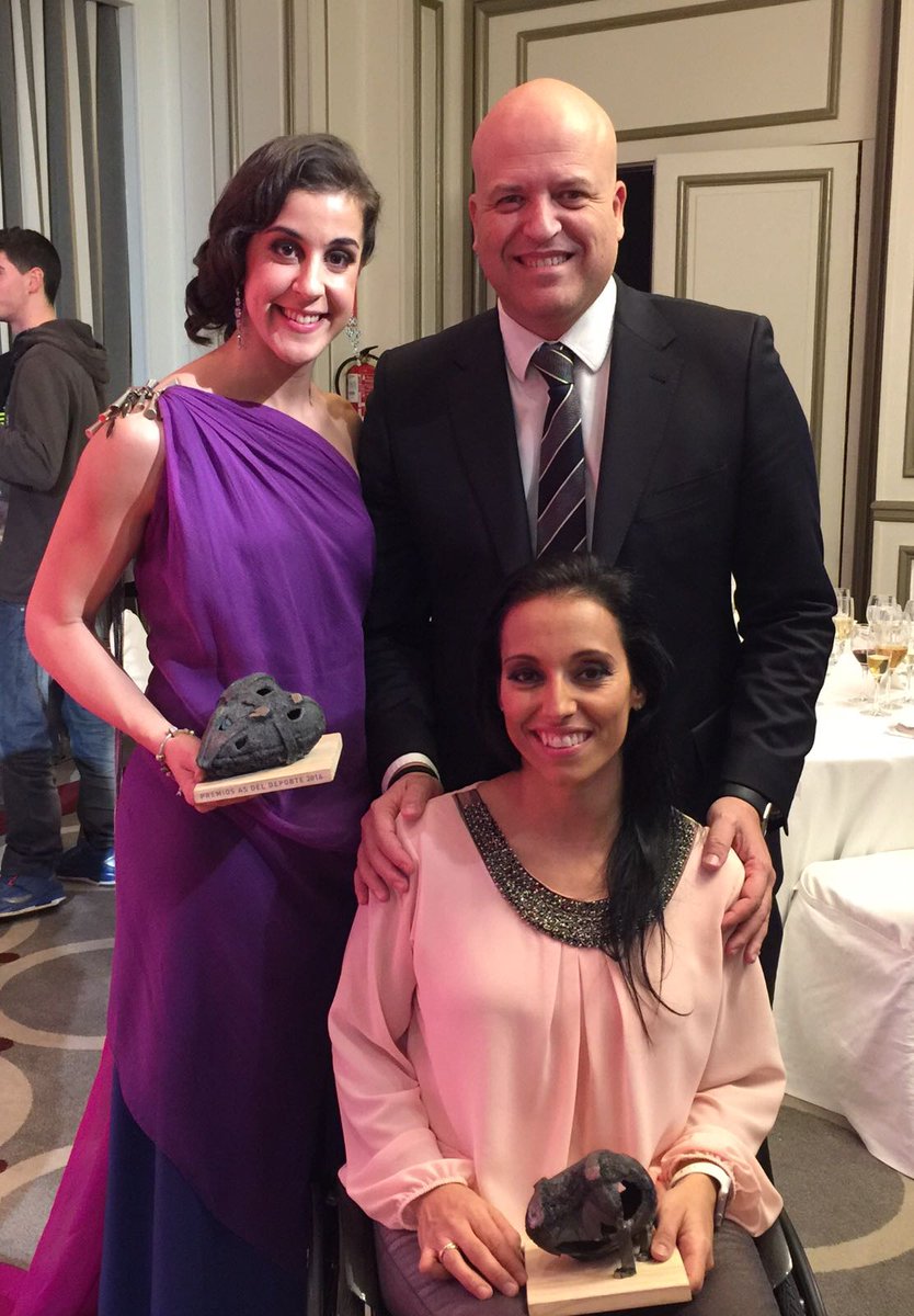 UCAM_Deportes's tweet photo. El deporte @UCAM estuvo muy presente en la Gala del @diarioas https://t.co/5i6bIYHv23