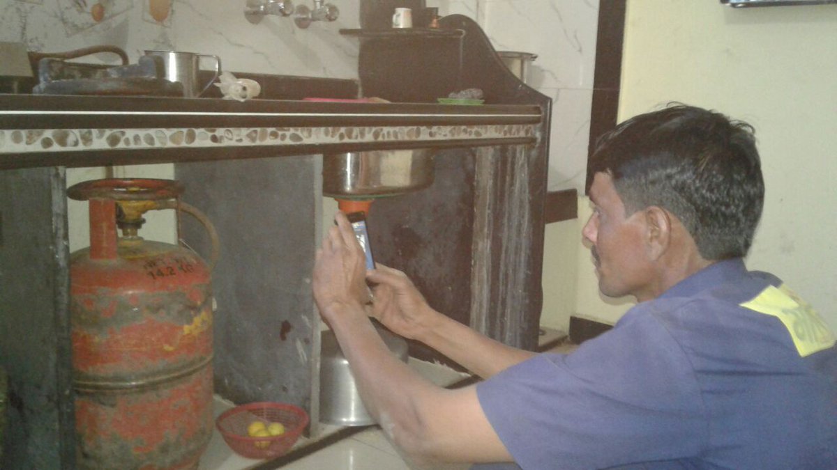 karanjagas's tweet photo. m/s karanja gas, karanja dist. washim. ( NAGPUR TERITORRY, MAHARASHTRA) staff doing rapid inspection photo-3 https://t.co/jt8rjPJwRX