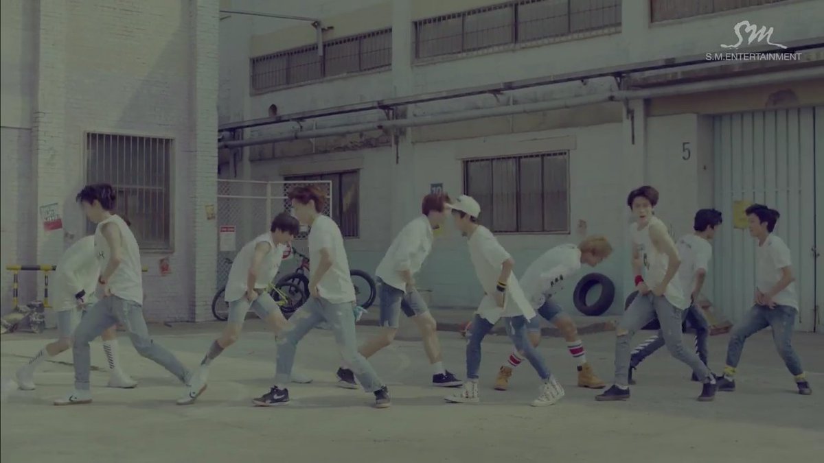 JiHansolTH's tweet photo. (cap) 161220 #NCT127_switch #Switch #Hansol #SMROOKIES  ชอบตอนที่พวกเขาอยู่ด้วยกันมากเลย ❤ https://t.co/lMLYtkHNhC