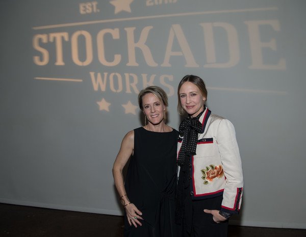 loveforfarmiga's tweet photo. New pictures of Vera &amp; Taissa at the Mary Stuart Masterson Holiday Fundraiser for #StockadeWorks (Dec 16,2016) 💕@VeraFarmiga @taissafarmiga https://t.co/LmDzuvmyiy