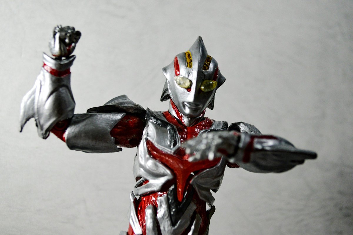 ট ইট র ネクスト 以前作ったウルトラアクト ザ ネクスト のリペ 小改造終了 目とエナジーコアをクリア化してみました 初のクリアパーツ作成でした 肩のパーツを別パーツ化し以前より自然な感じで動くようになったかなと思います 塗装は全体をやり直し