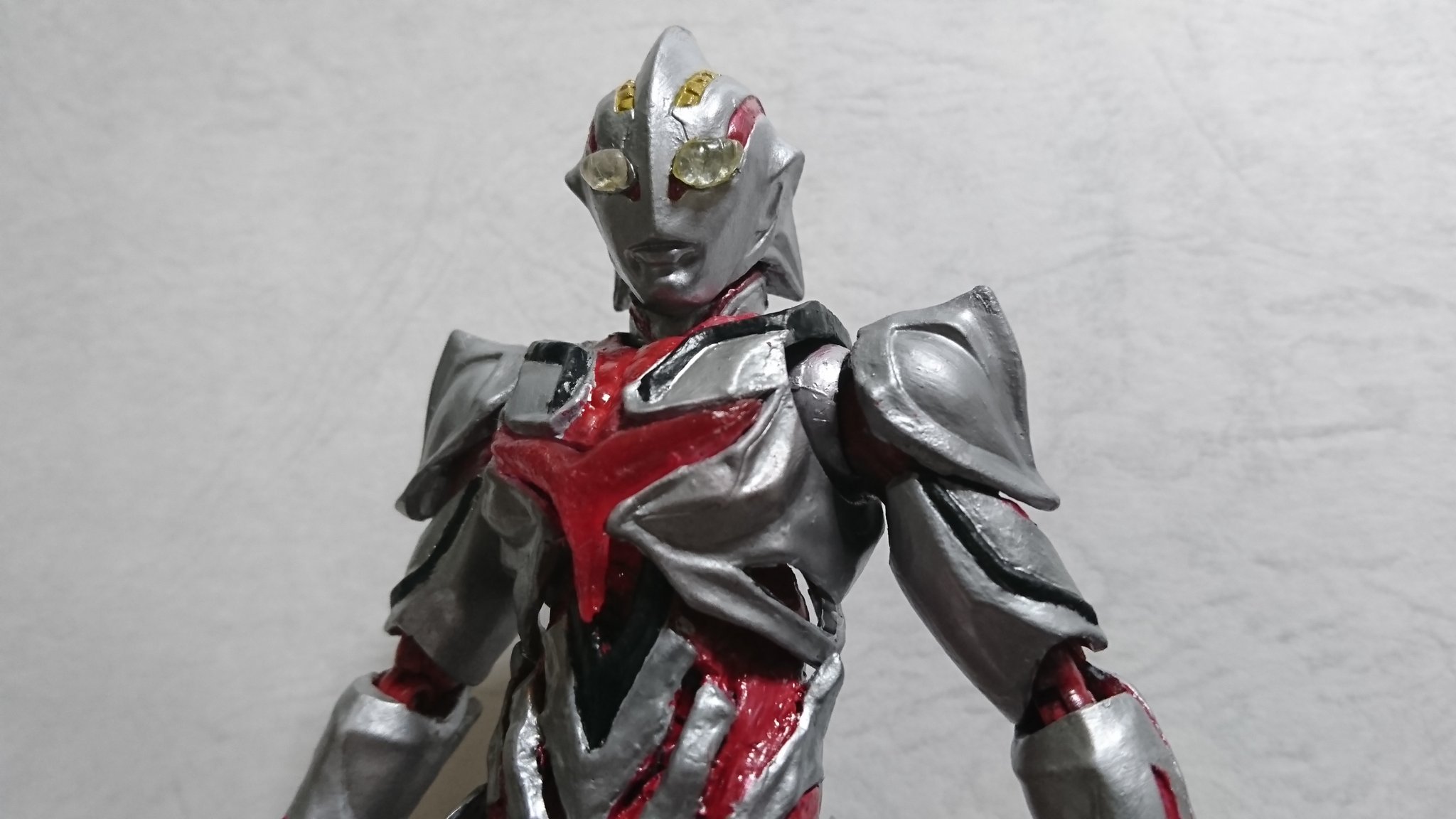 ট ইট র ネクスト 以前作ったウルトラアクト ザ ネクスト のリペ 小改造終了 目とエナジーコアをクリア化してみました 初のクリアパーツ作成でした 肩のパーツを別パーツ化し以前より自然な感じで動くようになったかなと思います 塗装は全体をやり直し