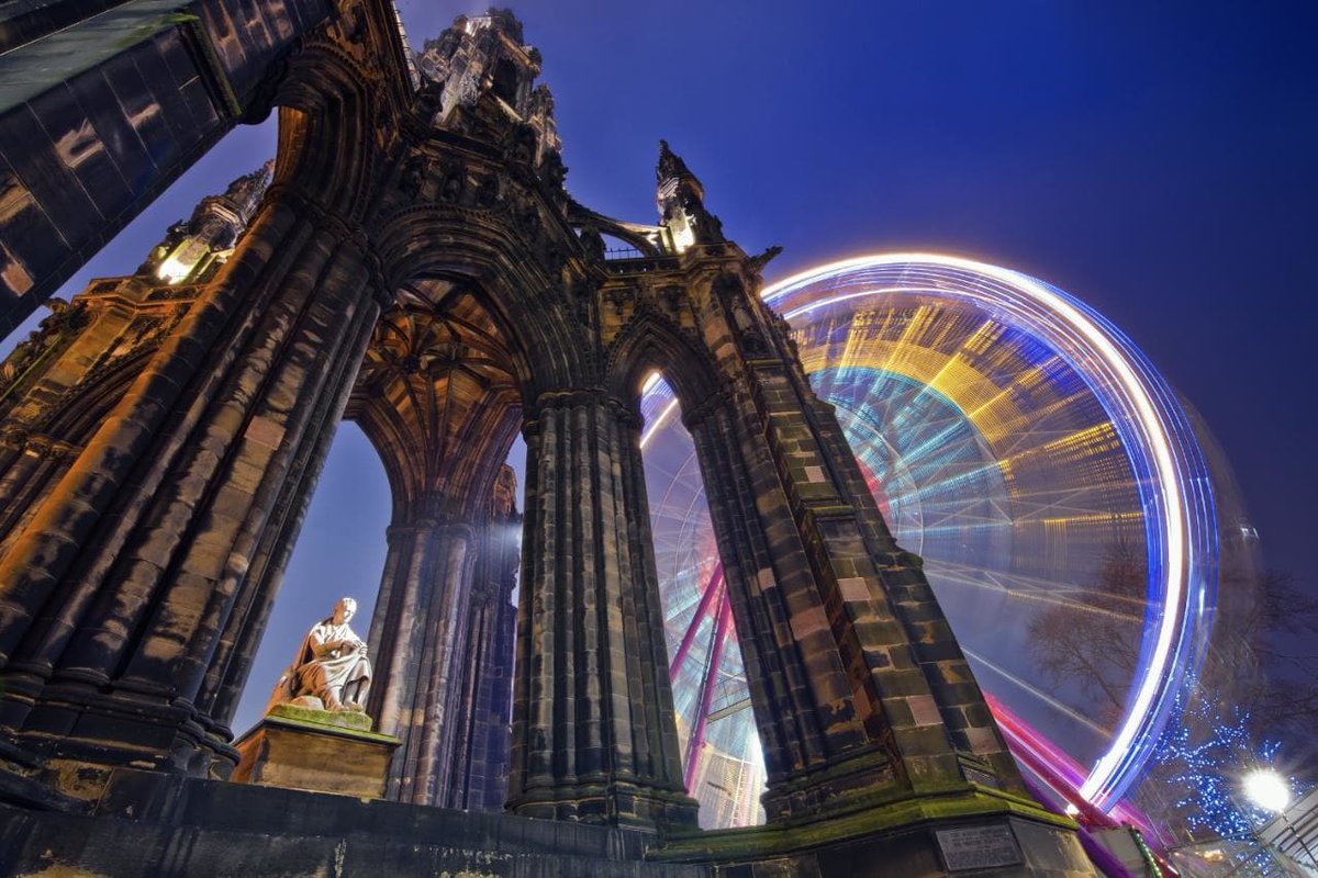 SBNWestLothian's tweet photo. #Edinburgh makes the perfect winter citybreak https://t.co/c7SpeOlCcs #Christmas #WhyEdinburgh https://t.co/EOQvDfl9vH