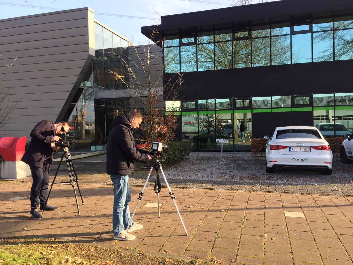 CompXOnline's tweet image. Vanmiddag is @PlayupVideo komen filmen voor @OmroepTilburg. Het filmpje wordt op 4 januari getoond bij bort.nl. #nieuwjaar