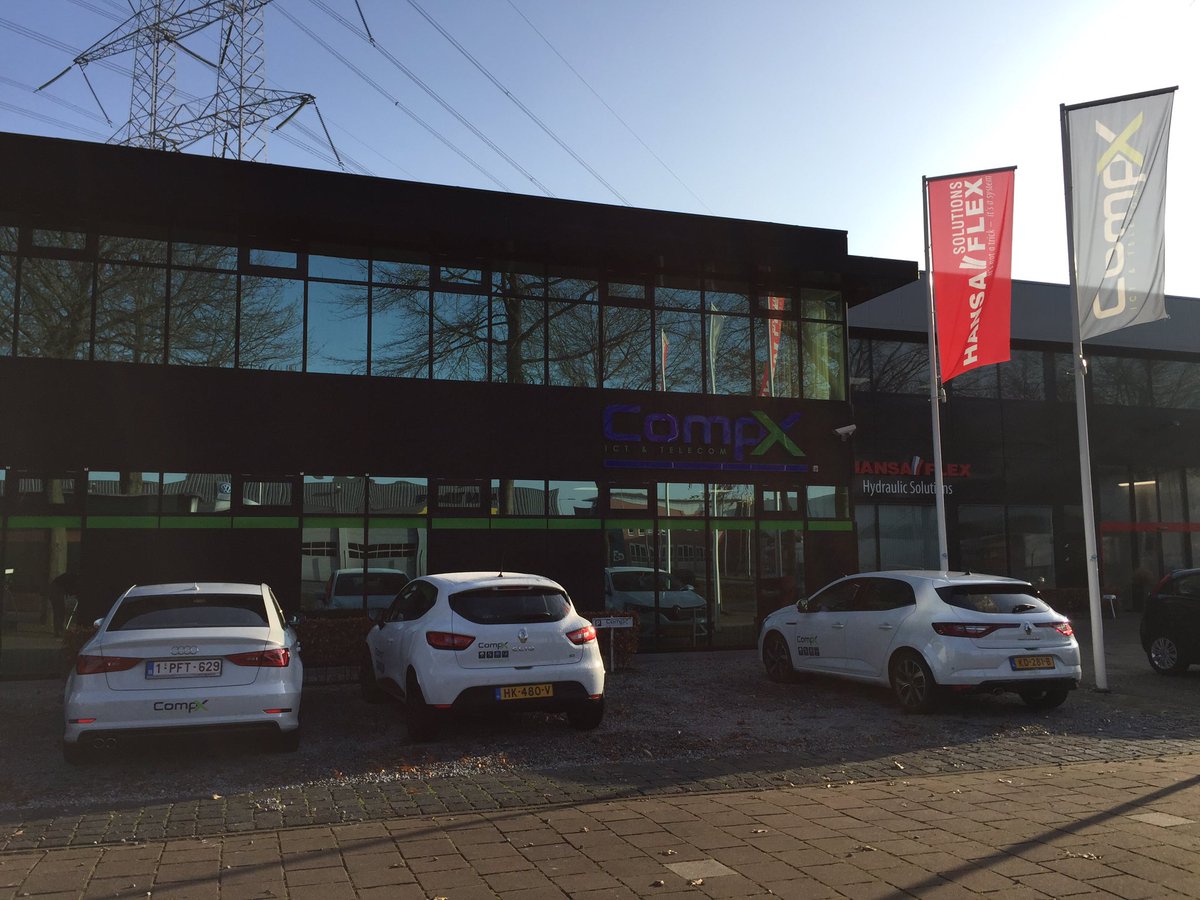 CompXOnline's tweet image. Vanmiddag is @PlayupVideo komen filmen voor @OmroepTilburg. Het filmpje wordt op 4 januari getoond bij bort.nl. #nieuwjaar