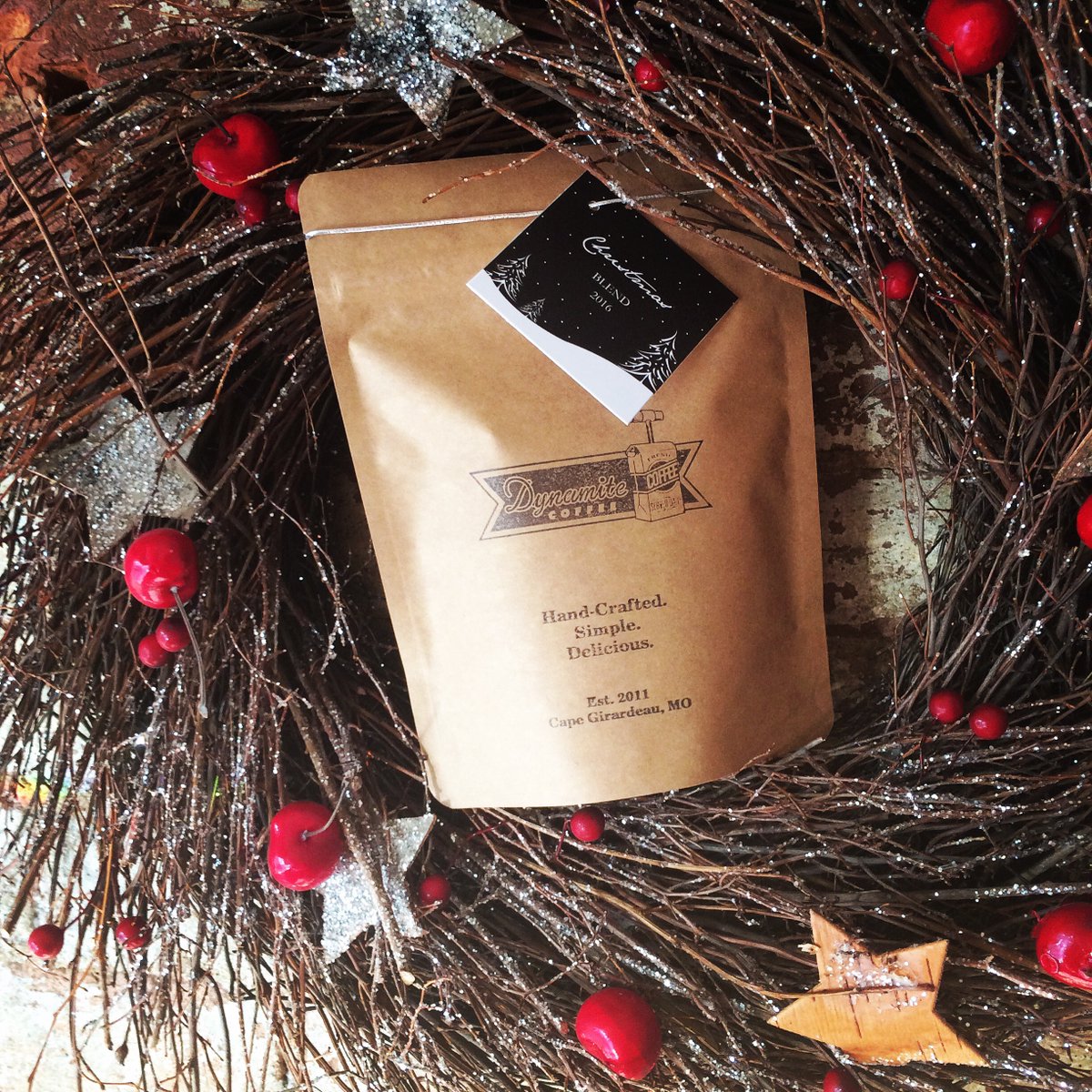 redbannercoffee's tweet photo. CHRISTMAS BLEND ENDS THIS WEEK! We’ll be OPEN regular hours all week! 
Tuesday-Friday 9:00-1:00
Saturday 9:00-12:00 https://t.co/d36uNk37Zv