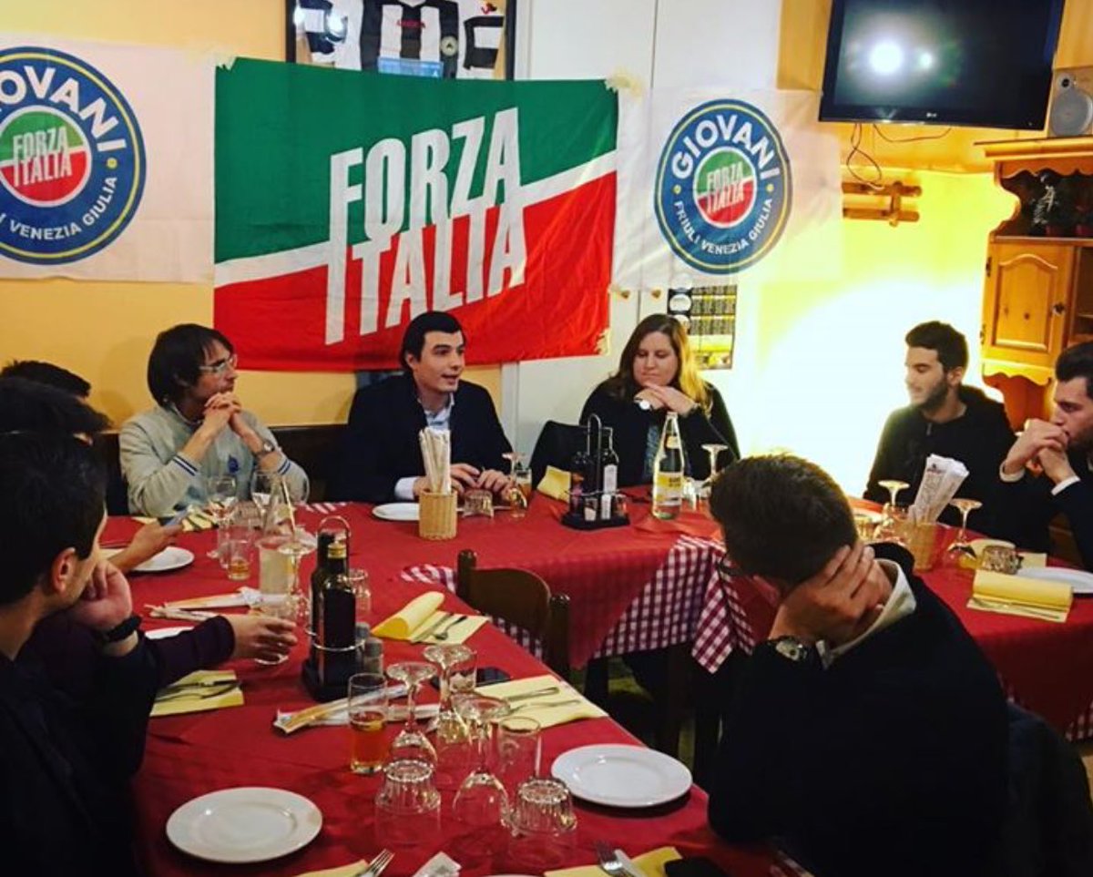 fi_giovani's tweet photo. #NonCifermiamomai tradizionale #ScambiodiAuguri anche a #Ravenna #Bitonto #BassoFriuli #Pergusa @AngieCalabria @forza_italia @IlMattinale https://t.co/rjr14CKGTV