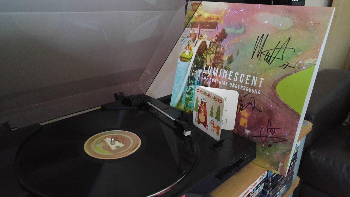 Mark J Smith (@hnh_mark) on Twitter photo Bangin tunes this morning from <a href="/T_S_U/">SUNSHINE UNDERGROUND</a> Thanks for the Crimbo card. Have a good one 👍🎅 Bangin tunes this morning from <a href="/T_S_U/">SUNSHINE UNDERGROUND</a> Thanks for the Crimbo card. Have a good one 👍🎅