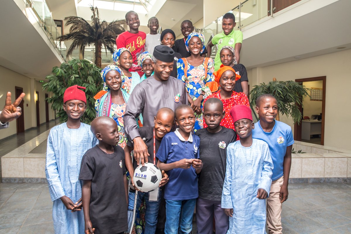 His Excellency <a href="/ProfOsinbajo/">Prof. Yemi Osinbajo</a> in a group picture with all 18 #PEACh2016 winners at the Presidential Villa, Abuja. We are so proud of them!