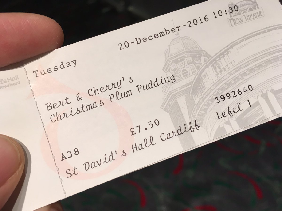 laurahd's tweet photo. Let Christmas commence! #tiddlyprom @ArtsActive https://t.co/yQDrMlZkgI