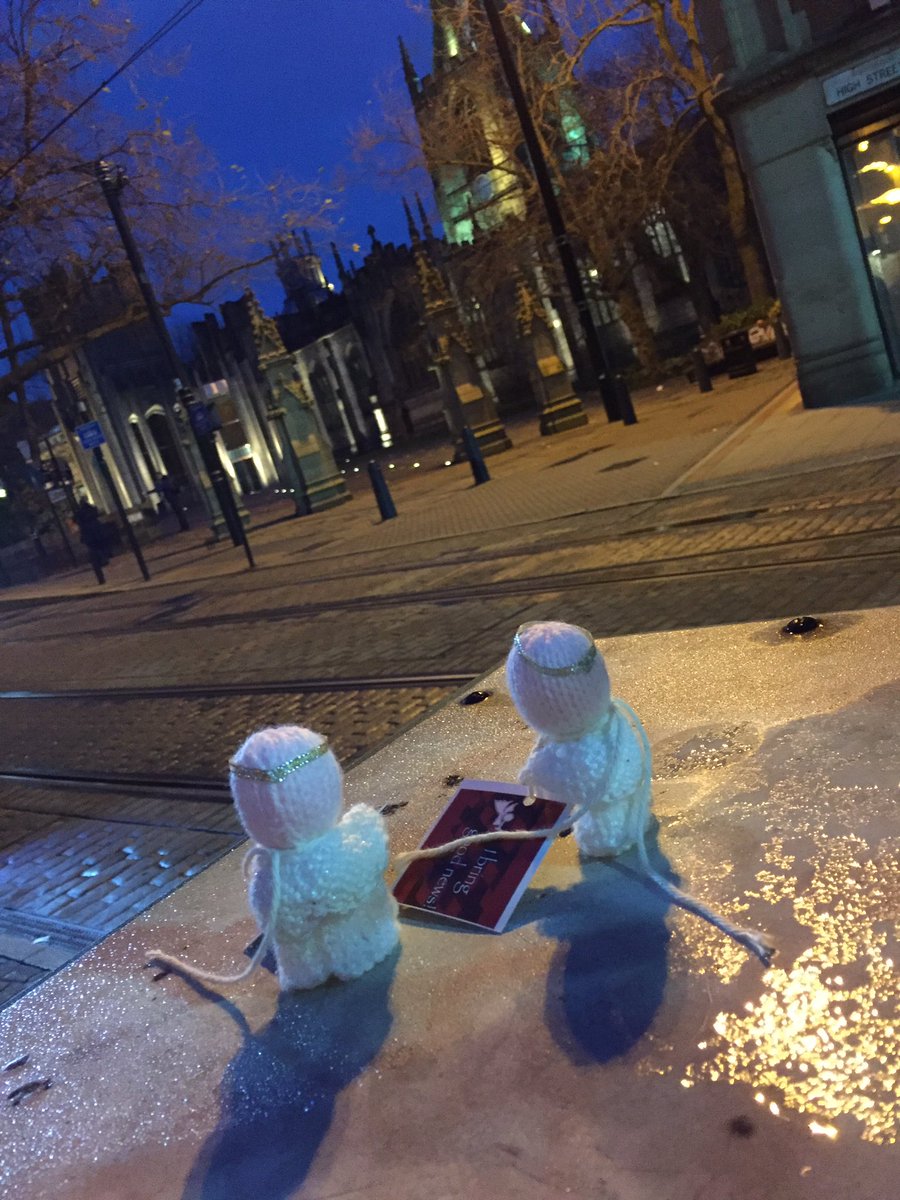 Captainkinder's tweet photo. Have you found one of the 250 @ChurchArmy #sheffield CentreofMission #xmasangels in @sheffcitycentre #fargare #divisionst #free https://t.co/pxoLEyyEV9