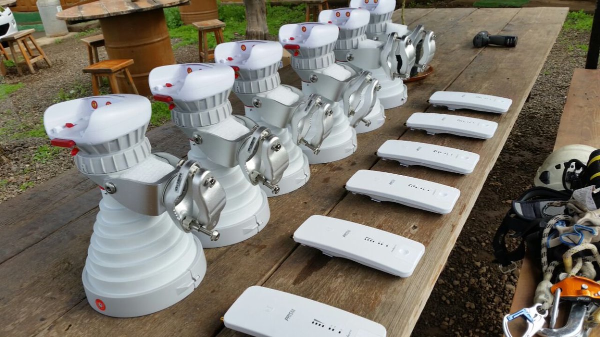 overdrv's tweet image. Combinación perfecta: @ubnt #Rocket5ACPrism + @rfelements #Simper by @WiFiCanarias