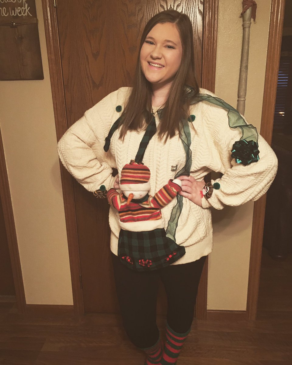 HalesBound's tweet photo. Ugly Christmas Sweater Day! https://t.co/icub4hPoAr