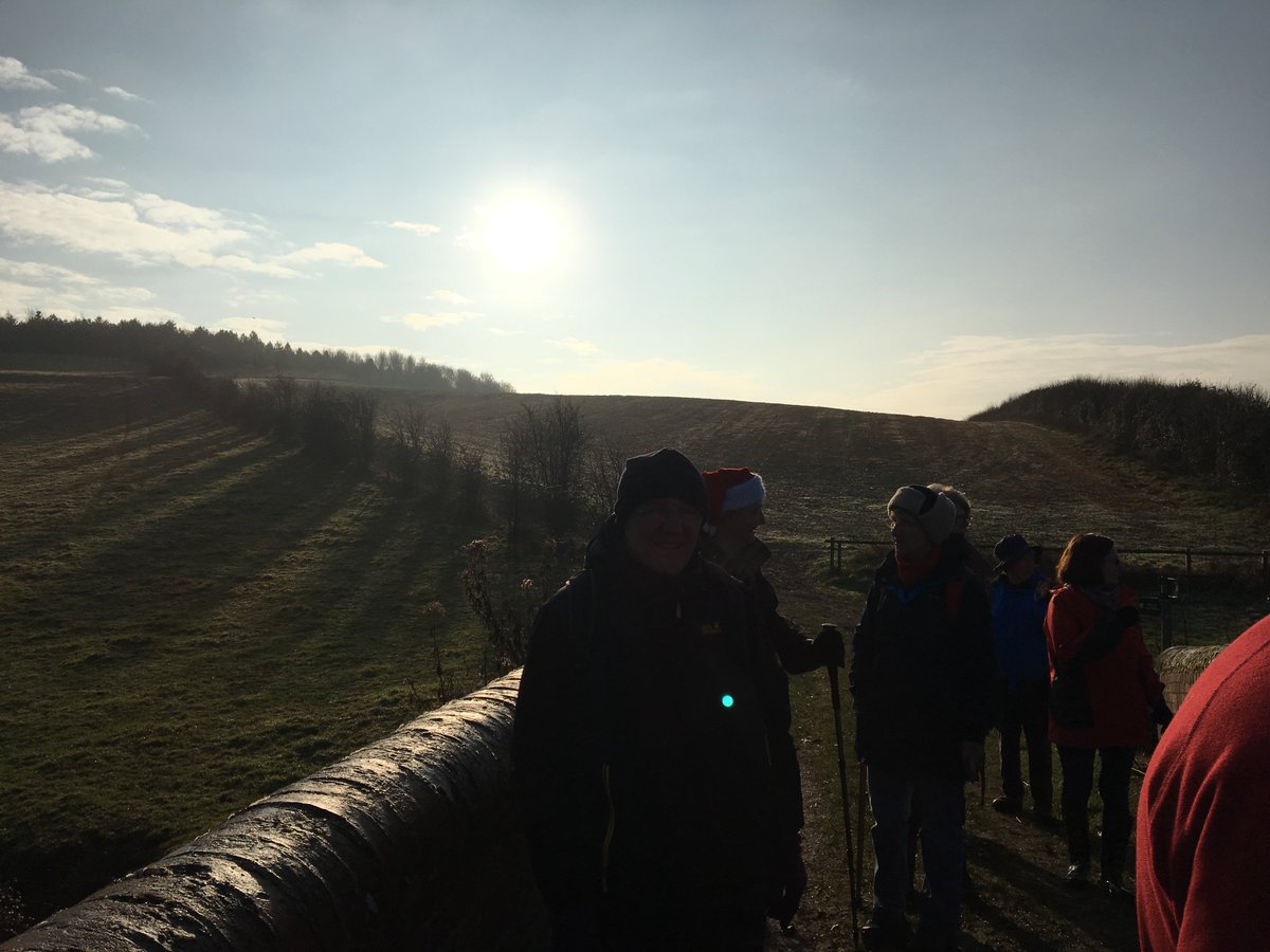 WestBerksPH's tweet image. Festive walkers this morning with a stop off @Cocochoux for coffee and mince pies westberks.gov.uk/wfh @KintburyVillage
