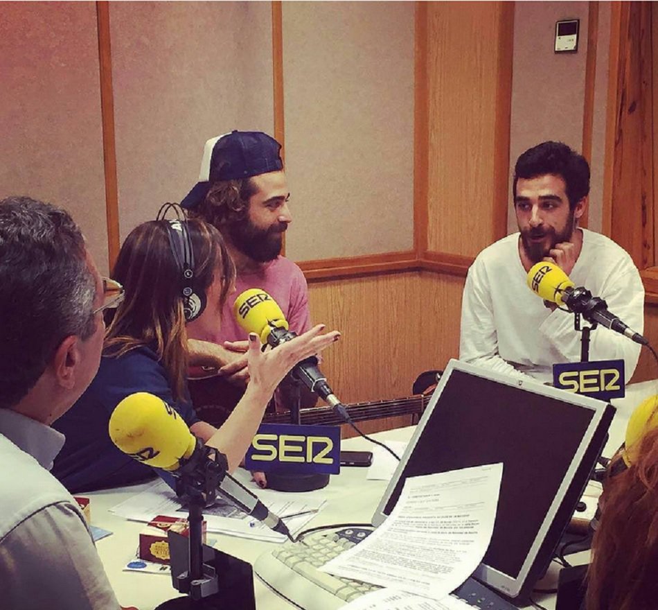 RadioSevilla's tweet photo. Este jueves, #Mihermanoyyo grabarán en directo su disco en un concierto en #Sevilla https://t.co/O2HljMljBS https://t.co/QLVwAdncwv
