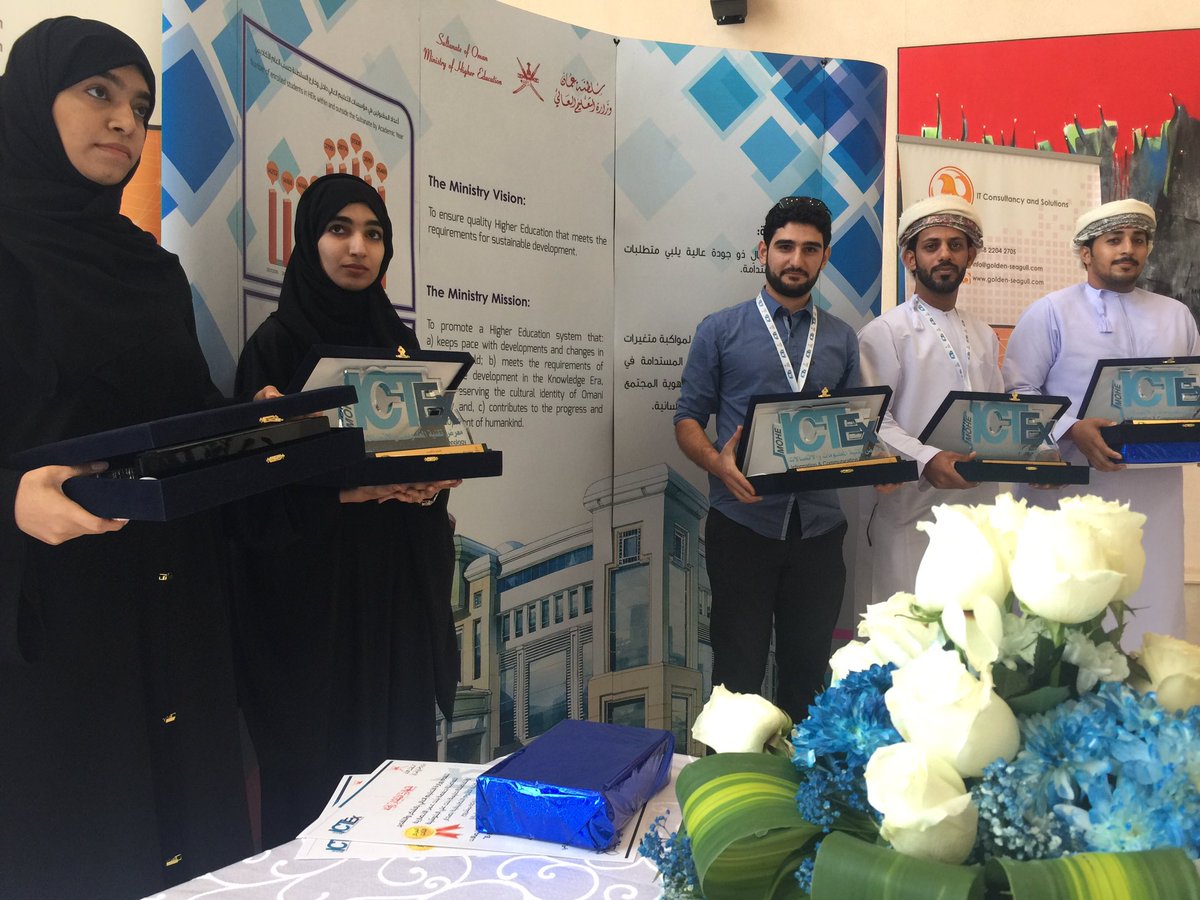 moheriom's tweet photo. ومبارك لكل الطلاب المشاركين في المشاريع الطلابية فقد أثبتوا جدارتهم وكفاءتهم في التقنية ونتمنى لهم مستقبلا تقنيا ناجحا  
 #ICTEx2016 https://t.co/yrtyDk5opY