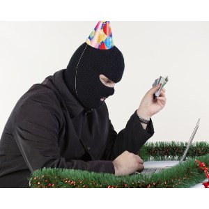 InfosecurityMag's tweet image. UK Consumers Fear Hackers Will Disrupt their Christmas dlvr.it/Mwgg1S