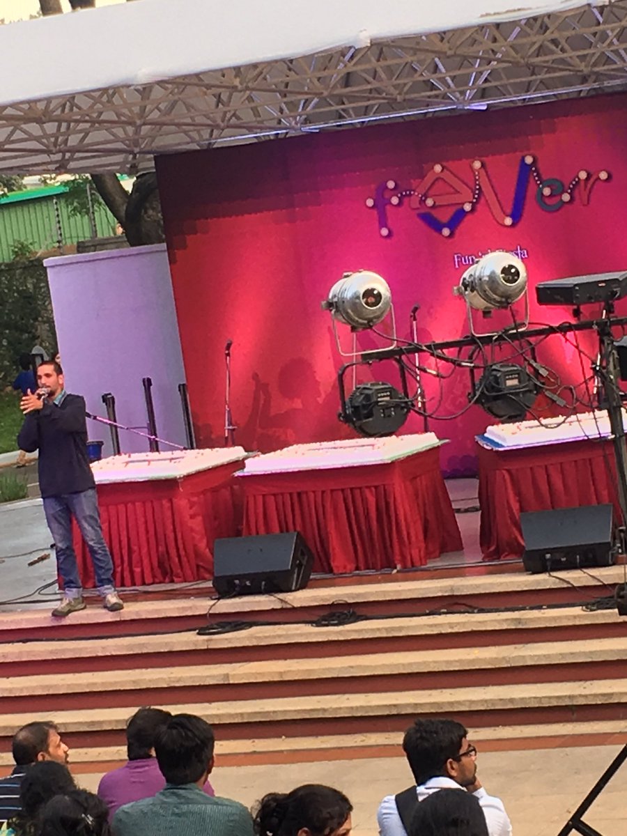 TharakaDivyasri's tweet image. fEVr begins yahoooooooo🤗🤗🤗@swapnakothuri @malinishubhanka @ArunKumarNR3 @manthridan @Aachootosh @edge_verve #fEVerFun