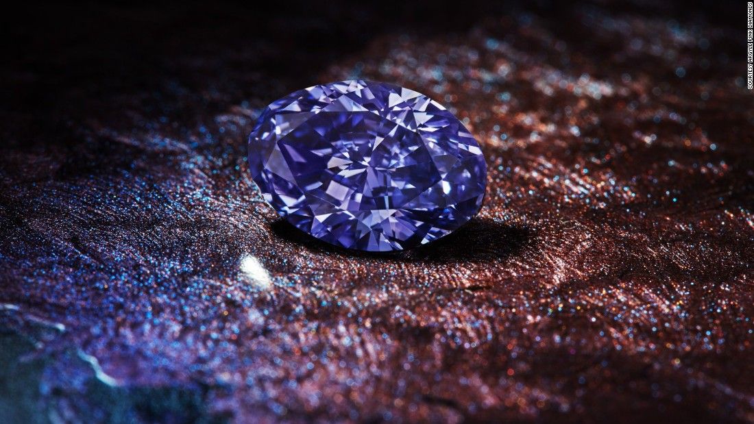 the88cut's tweet photo. The most impressive colored diamonds of 2016 https://t.co/Y1222GhTTh https://t.co/pdXLxaJiwJ
