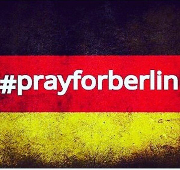 polti1991's tweet image. Traurig, was gestern in Berlin passiert ist. Meine Gedanken sind bei den Angehörigen der Opfer. 😞🙏🏼 #prayforberlin