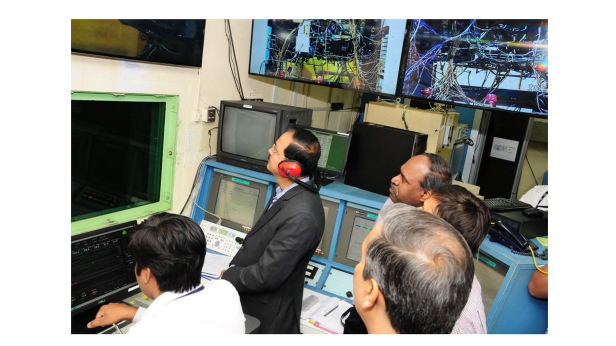 DrSubhashMoS's tweet photo. Visit to four Bengaluru establishments of DRDO (GTRE, LRDE, CAIR &amp; DARE) on 19 Dec https://t.co/4GmVzqVvIn