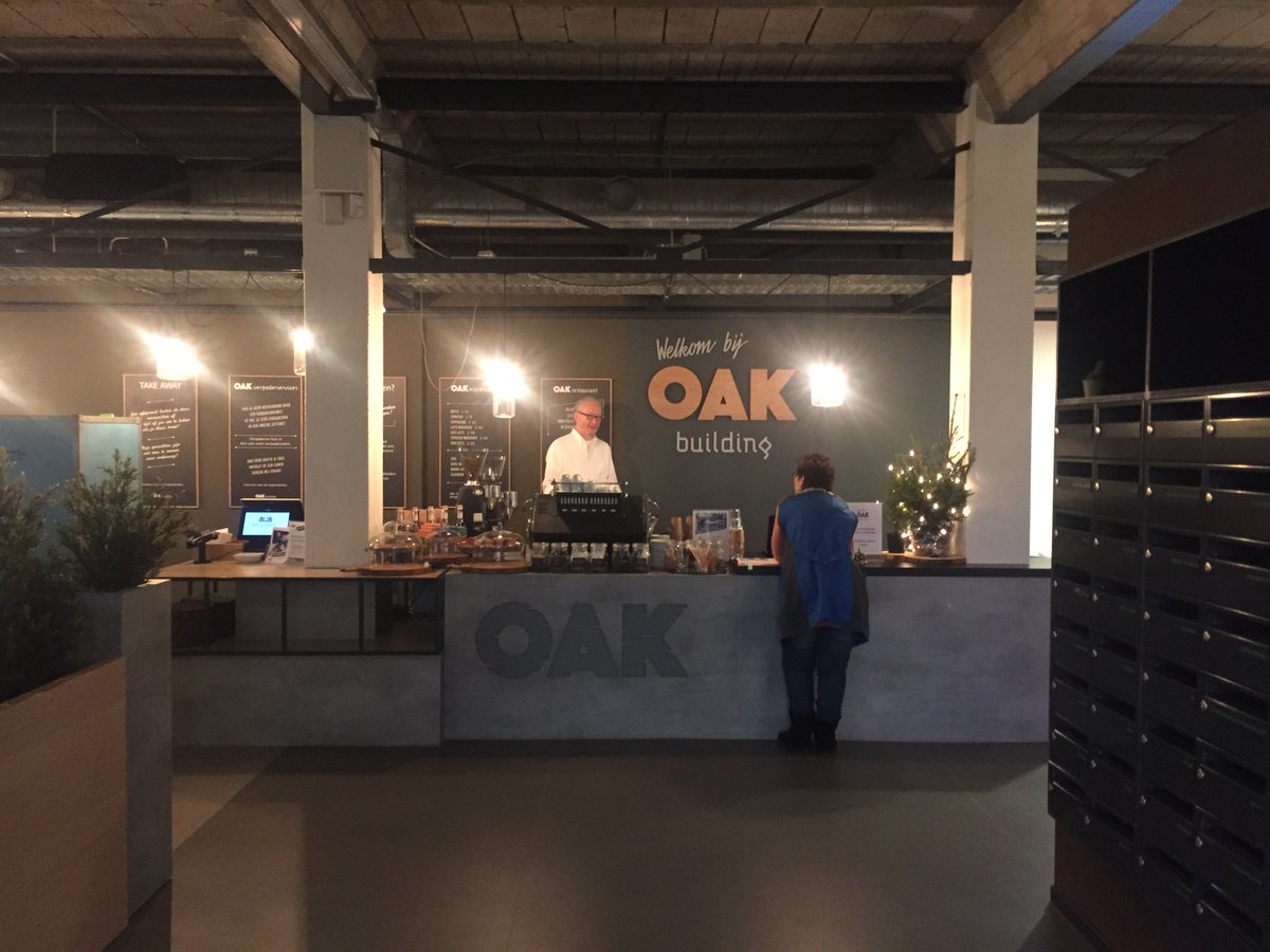 FizzionParc's tweet image. Een impressie van de meet&amp;amp;greet locatie in OAK Building op het @FizzionParc in Apeldoorn Zuid.. #vergaderen #bijeenkomsten #lunch #kantoren
