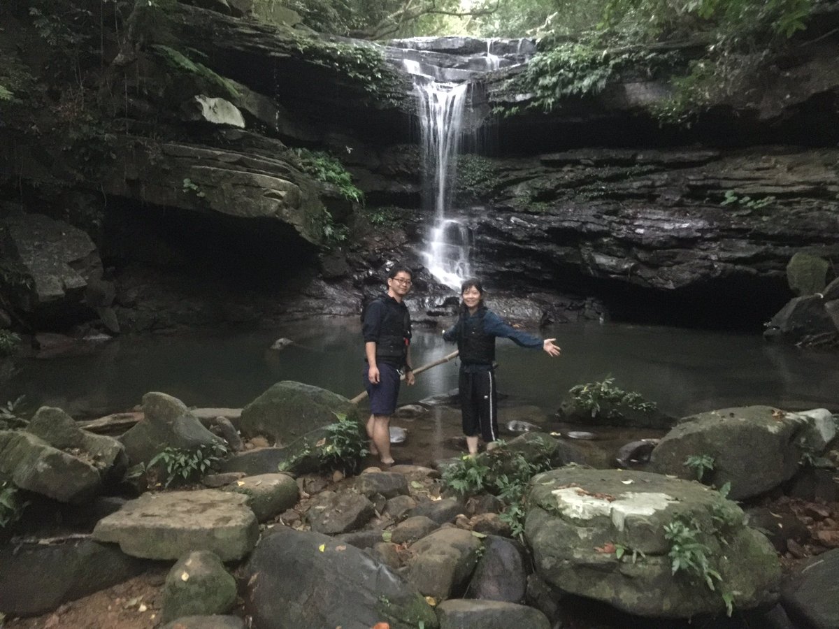 okinawa_tours's tweet photo. 【アクティビティ紹介】
大人気！西表島秘境SUP！今回はハネムーンのお客様に来ていただきました。滝は勿論の事、写真が撮影できるスポットもございます。カップルやご家族で是非！https://t.co/u1fAIlnIy9 #西表島 #SUP #沖縄 #okinawa #南国 #秘境 https://t.co/oAOCqGYByz