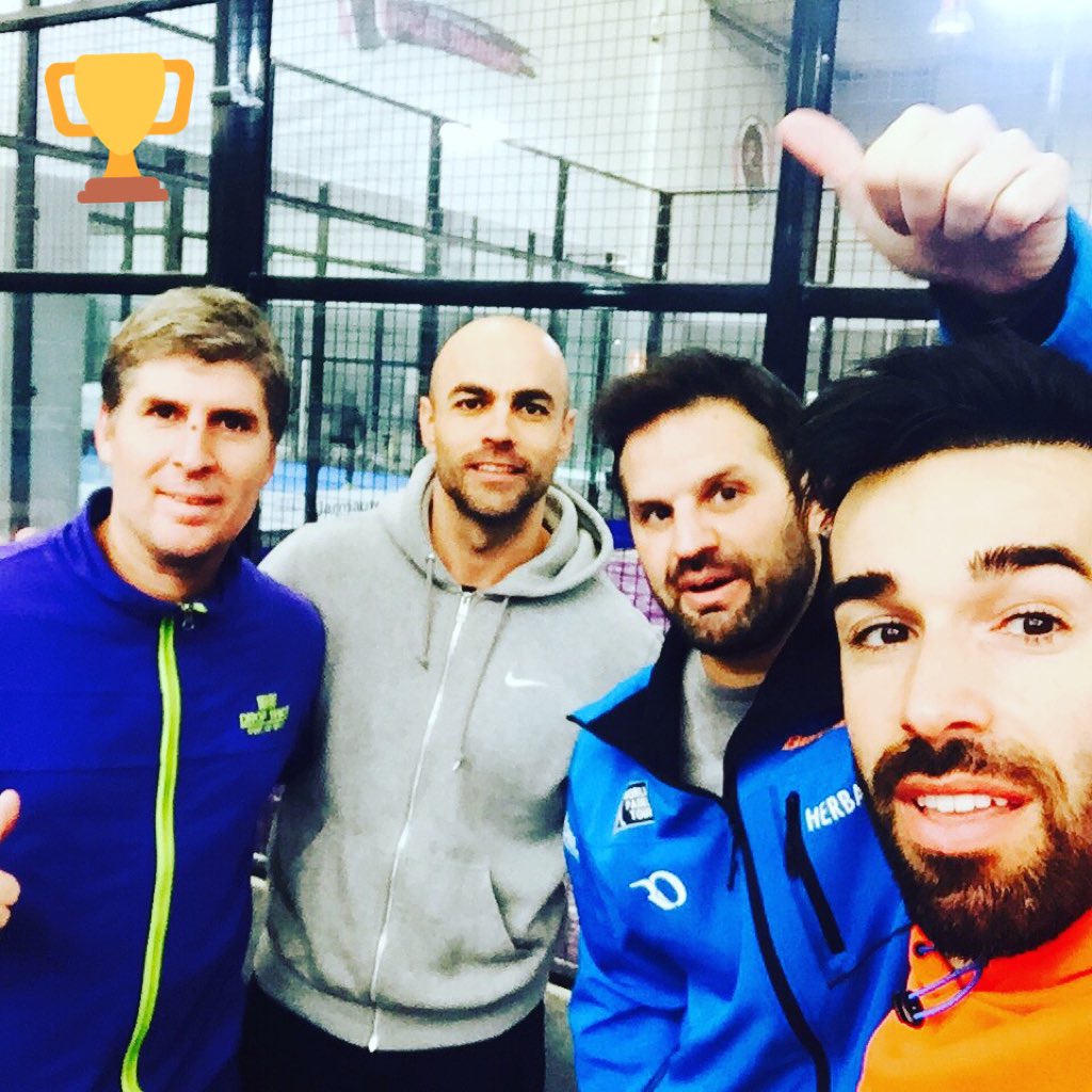 Partidazo 🎄 con los coaches! #clase #partido #amistad