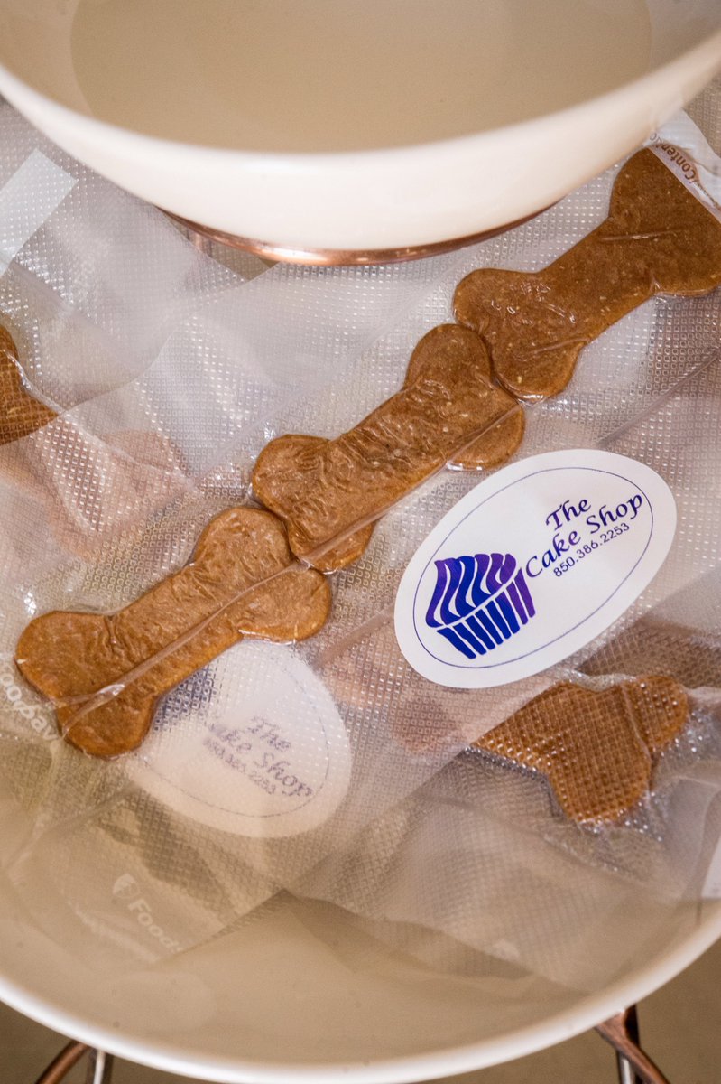TallyCakeShop's tweet image. Freshly baked Dog Treats #lastminuteshopping