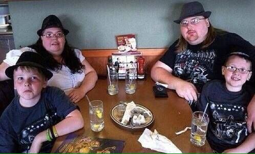 they the type of family to make the waitress say a riddle before taking their order