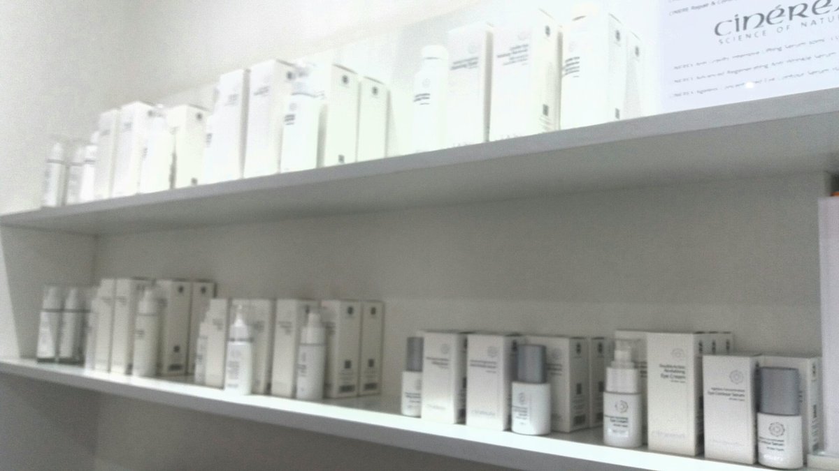 CinereLondon's tweet photo. #CinereLondon range looks lovely in our new boutique😍Visit us for expert #skincare advice #skin #naturalproducts 
108-110 Judd street London https://t.co/1XgVMOLoPz