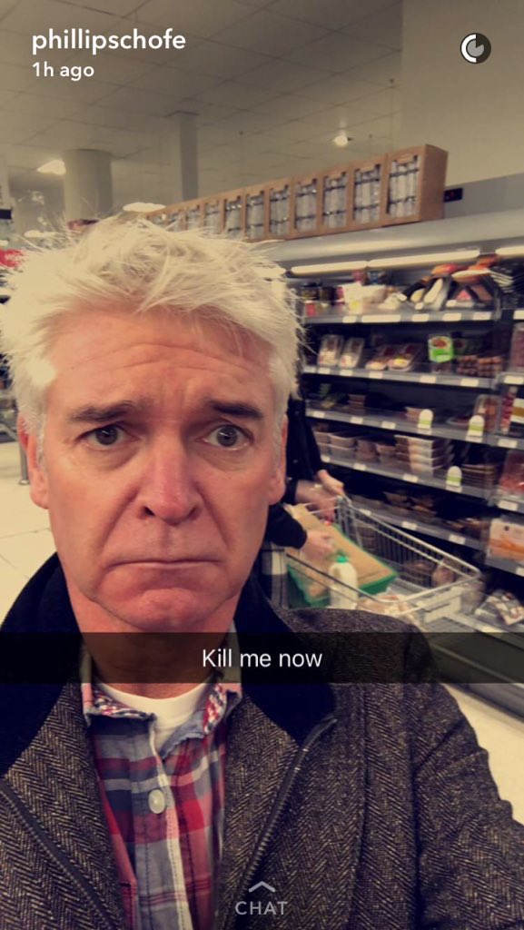 sophxthompson's tweet photo. When your mum gets chatting with one of her mates in Tesco https://t.co/hwrJFZ0rLS