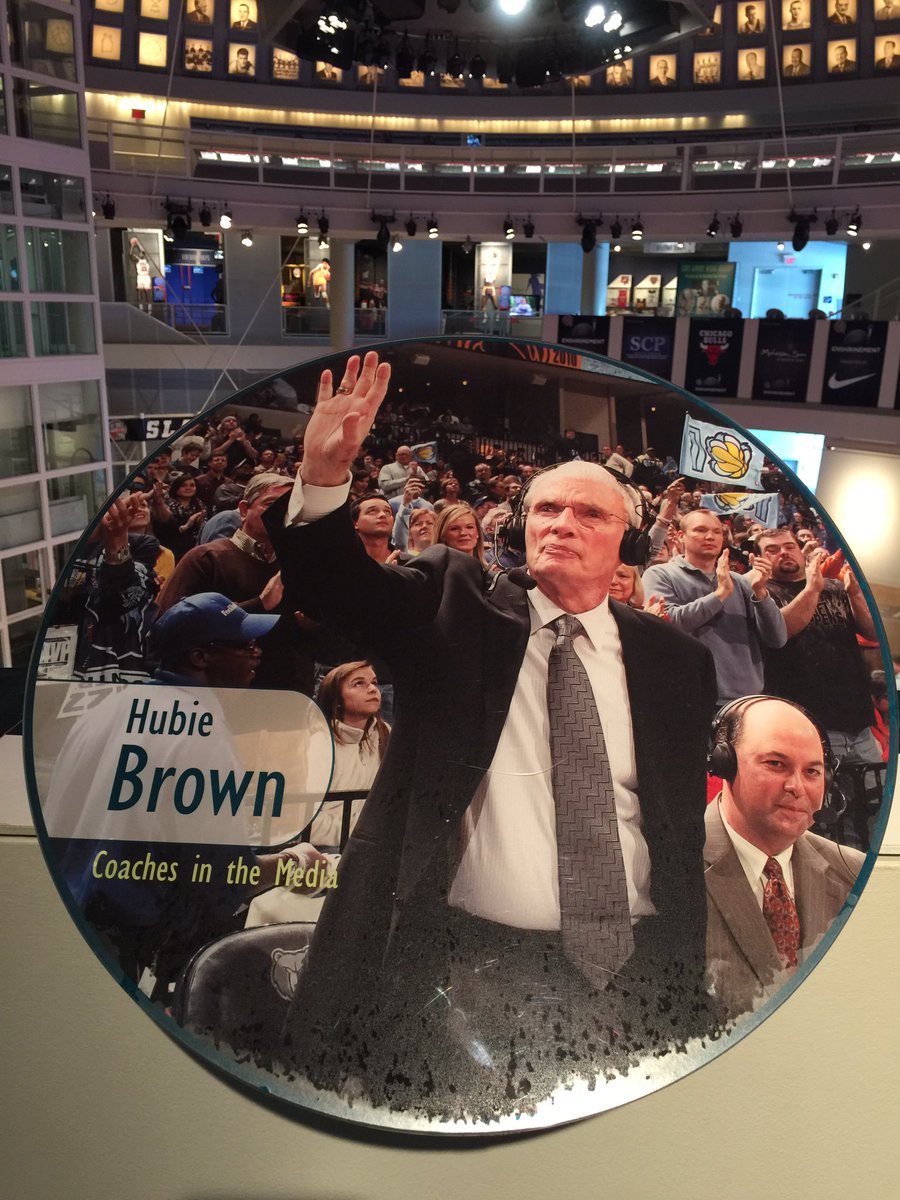 GrizzBirds's tweet photo. 2 former @memgrizz coaches in the @Hoophall Basketball Hall of Fame in legendary Hubie Brown &amp; Mike Fratello #GoGrizz https://t.co/VY2exYbA9o