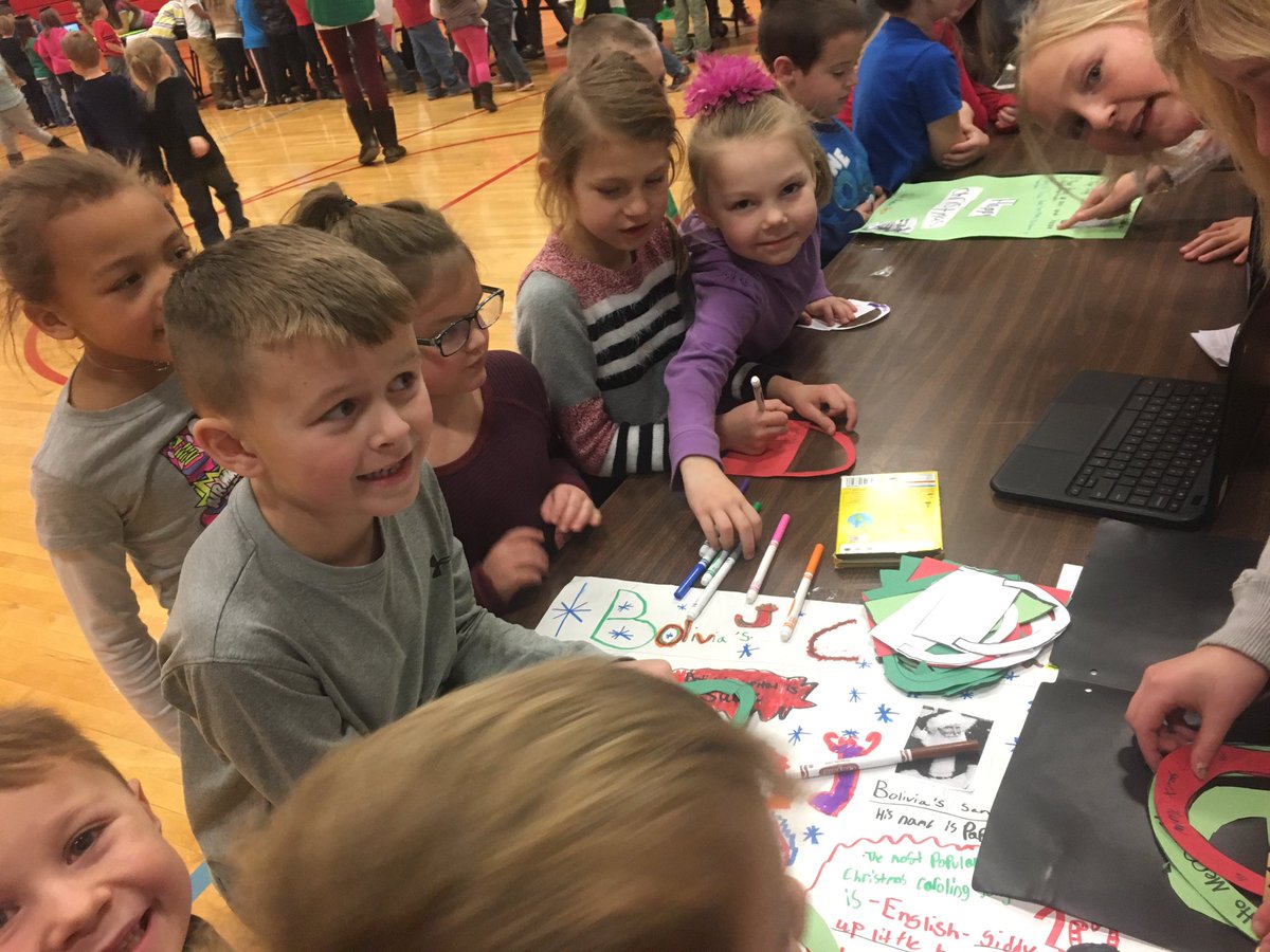 JLyndel's tweet image. PBL presentation day for Christmas Around the World projects @RidgedalePride1 with Miss Maison #balancedlearning @staton_sam @bsquaredgolf