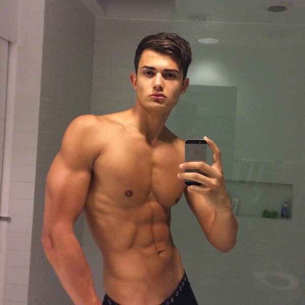 nut4nikolas's tweet image. 🖤 literate rp (new to Twitter ) 

🖤 ships Chem (lewd/non lewd ) 

🖤 Tw oc with mv 

🖤 RT for Dm and love