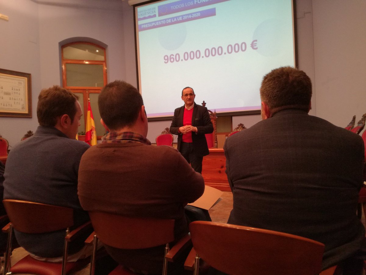 Hablando de posibilidades Europeas para municipios y entidades en #Cheste