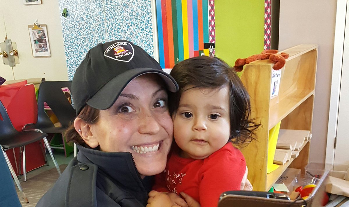 rebecca_tarabay's tweet photo. Visiting the OEYC on Bloomfield Rd  @CealiaG @Lyndzf  @Grubisichwps  A lot of Xmas cheer here! https://t.co/32LPEAKLMs