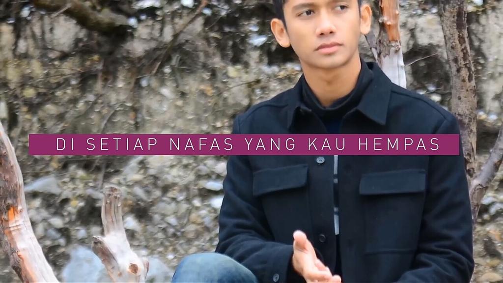 Play terus lagu nya sama orangnya keren 😀😊 <a href="/ramlinurh/">NurH. Ramli</a> feat <a href="/amairahelve/">Amaira Helve</a> ##JanganSesali <a href="/alfa_records/">alfarecords</a>