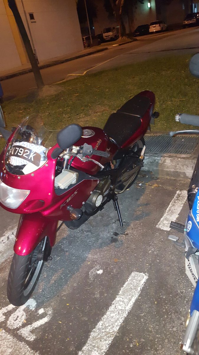 marulfrancoeur's tweet photo. Moto member hilang spread plssssss https://t.co/Lktgu5uDzZ