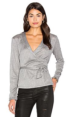 Plus size confidence starts on the inside <a href="/iskralawrence/">Iskra Lawrence</a> shares her secrets @http://buff.ly/2iaJZVu #plussize