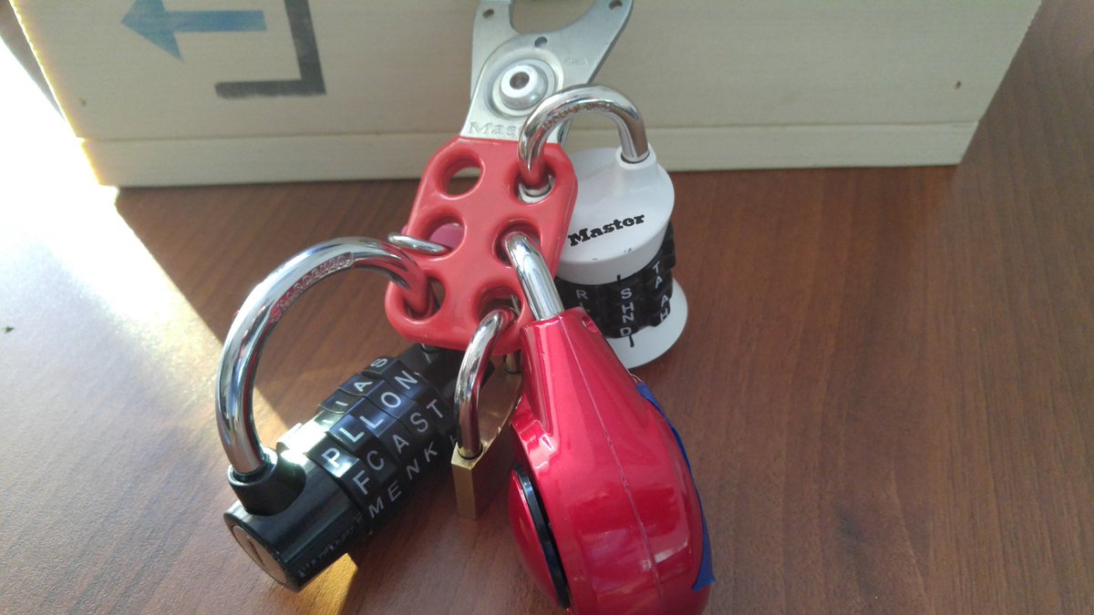 Mr_Crozier's tweet image. You are up, period 3 credit recovery! 
#ArriveOnTime
#SecondsCount
#SugarInside