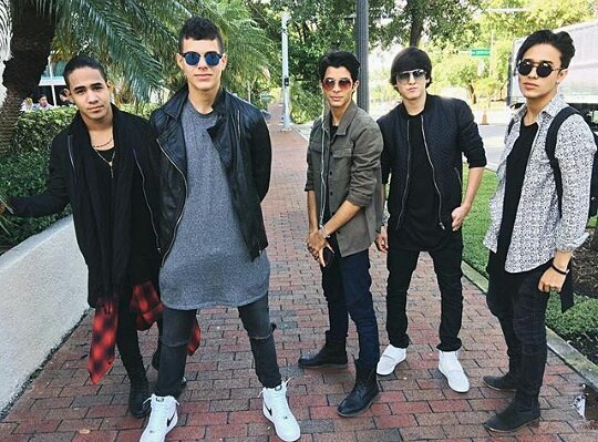 ondafest's tweet photo. ¿Escucháste la nueva canción de CNCO? Puedes encontrar el vídeo en nuesta página de Facebook. https://t.co/lgdouivOXO