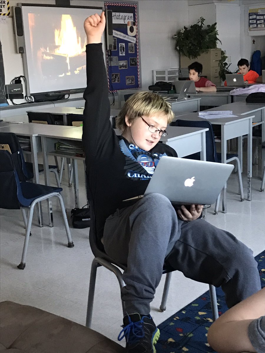 Hoffer6thGrade's tweet photo. "I did it!! I figured it out!" #HourOfCode #SalisburyElemProud https://t.co/cYcS67GLcI