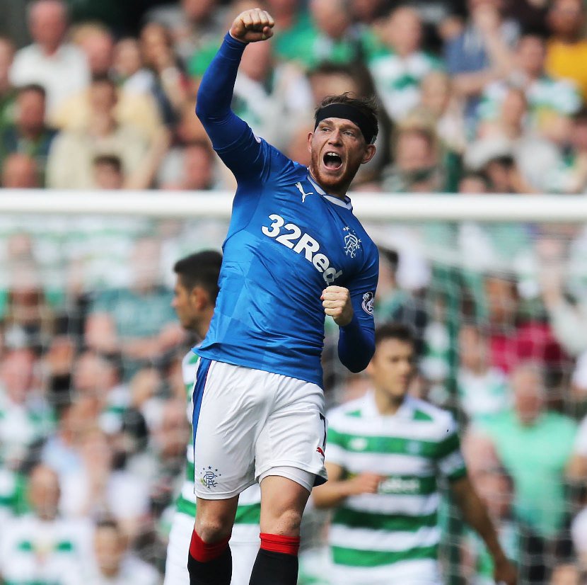 bet365's tweet image. 🎶 *SETTLE THE DEBATE* 🎶

Which current terrace chant do you prefer?

RT – Joe Garner
❤️ – Brendan Rodgers