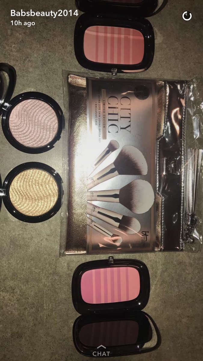 amanda_grace96's tweet photo. #babsbeautygiveaway https://t.co/2XrJdQvidA