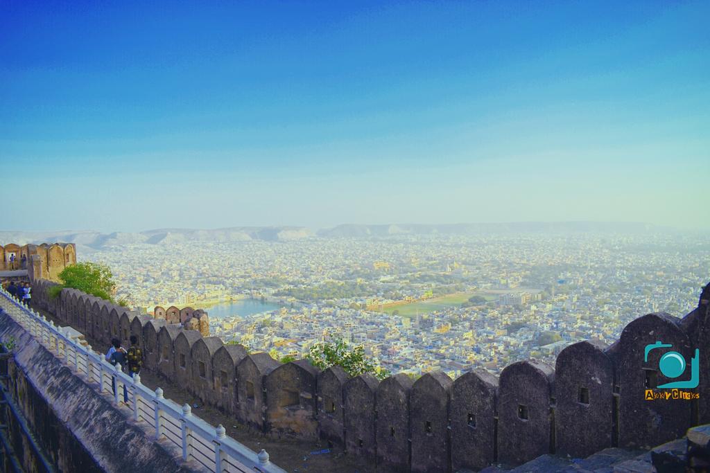 Akash1609's tweet photo. #akkyclicks #jaipur #igersjaipur #igersrajasthan #indianfort #photography #Nikon #nahargarh @BeautifulJaipur @Jaipur_simply @JaipurBeats https://t.co/WgKn5kmlN5